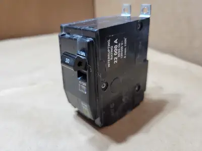 Used SQUARE D QOB230VH Switchgears British Columbia CA | Lenmark #1438421