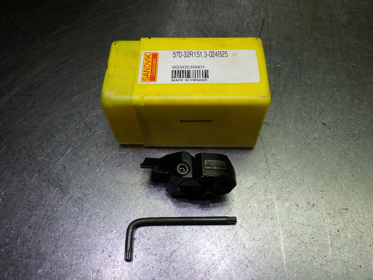 Sandvik Q-Cut SL32 Coolant Thru Grooving Head 570-32R151.3-024B25 (LOC2334)