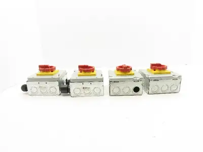 Siemens 3LD2203-0TK53 Rotary Disconnect Switch 2-Gang Steel Outlet Box Lot of 4