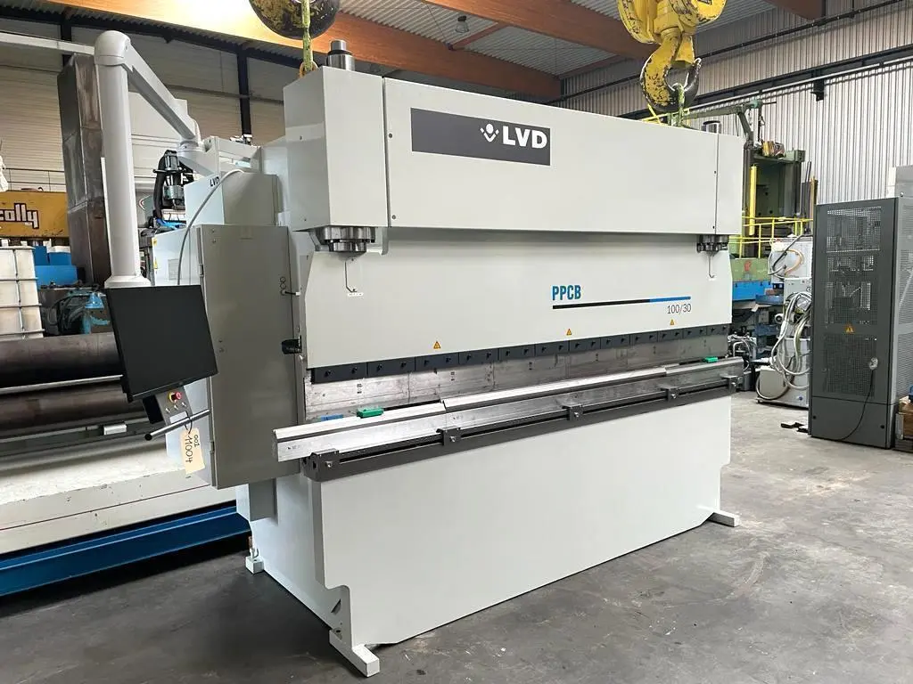 USED LVD PPCB 100 TON X 3100 MM CNC