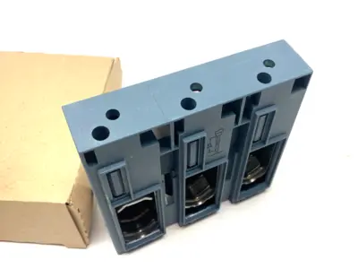 USED SIEMENS FRAMING TERMINAL BLOCK BOX UP TO 240MM² CONDUCTOR S10/S12