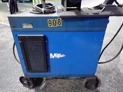 USED MILLER CP300