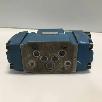 USED MANNESMANN REXROTH 4WEH10P644/6EG