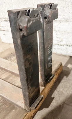 42" FORK LIFT FORKS
