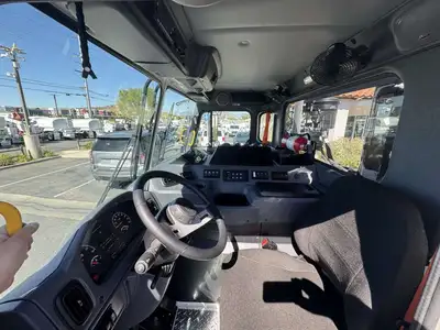 New | in-Stock 2026 PETERBILT 520 Cab Chassis trucks California US | Commerce Truck Equipment Sales #1548697