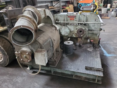 Nakata 4.5" Pin Barrel Rubber Extruder