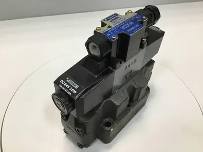 USED TOKIMEC VICKERS DG3V-7-3C-E-T-10-JA8-SM15-7