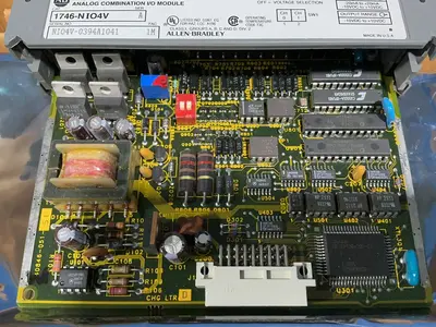 Used ALLENBRADLEY 1746NIO4V PLC Input & Output Ohio US | HGR 24 #1508141