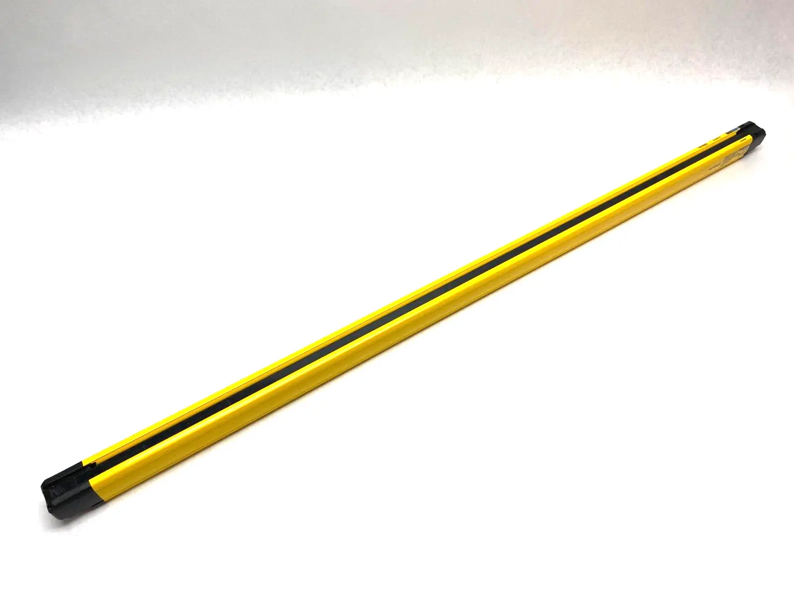 GL-R95F-R | Keyence  Safety Light Curtain Receiver Finger Protection Type 95 Axes - New – Open box