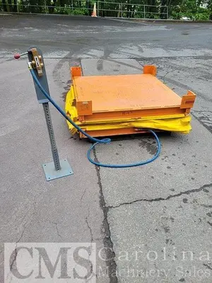 Unknown Lift Table