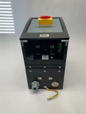 Used ATLAS COPCO POWER FOCUS 8 MAIN SWITCH BOX, NUTRUNNER MULTISPINDLE Switchgears Michigan US | Maverick Industrial Sales #1090834