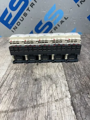 SCHNEIDER LC1 D09G7AB Electrical/PLC/Automation | ESS Industrial Equipment Sales (6)