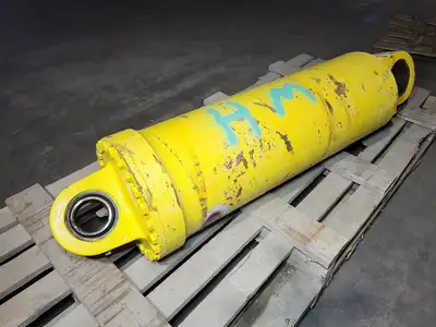 USED KOMATSU EL4831