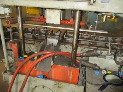 1986 UNILOY 350R4 Extrusion Other, Blow Molder | Mark One Machinery (6)