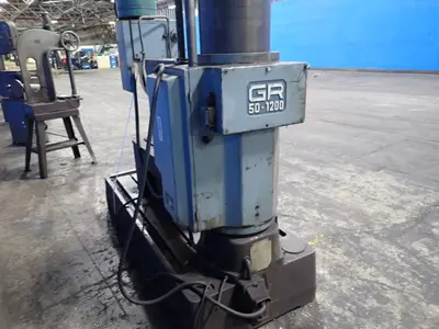 Olcina Miro S.a.  12" X 3' Radial Arm Drill