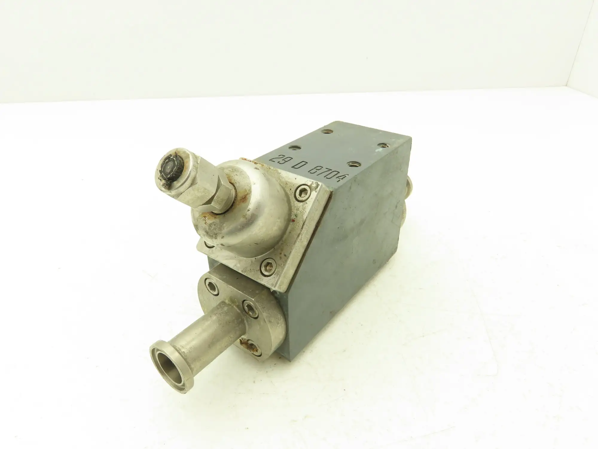 NA 29 D 8704 Laser Static Charge Block Stainless Tubes