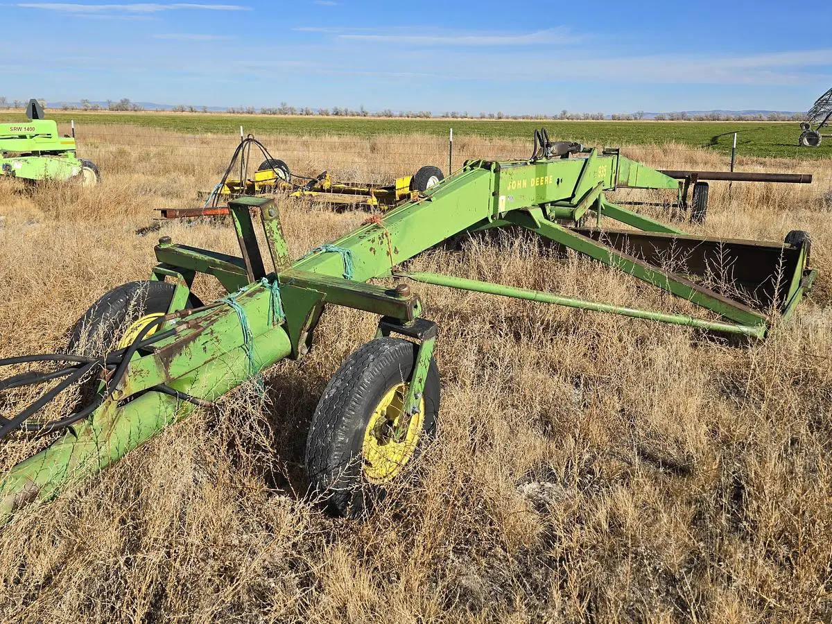 USED JOHN DEERE 935