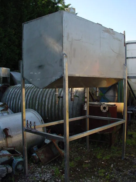 1,600L S/S Enclosed Rectangular Tank