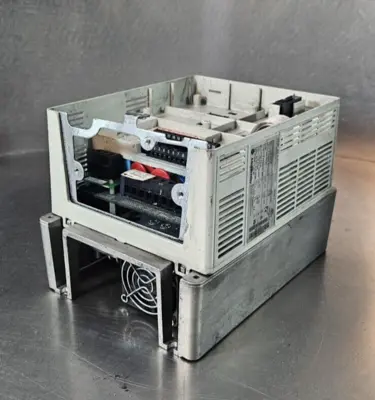 Allen Bradley 20AD8P0A3AYNADG0 /A PowerFlex 70 AC Drive 5HP (BIN751)