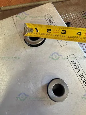 Used CUSTOM BUILT VACUUM GAS HANDLING MANIFOLD W/ LEAK TEST PORT Pumps California US | Equipment Lab #1319622
