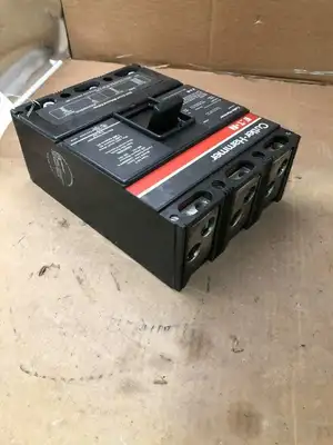 Cutler-Hammer LS36060YA 600A 3 Pole Molded Case Circuit Breaker MCCB 600V 250V