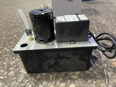 USED LITTLE GIANT PUMP CO VCL24ULS