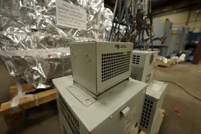 4 KVA - 240V to 208Y 3 Phase Auto transformer