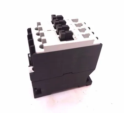 NEW SIEMENS 3TH30 40-0AK6 CONTROL RELAY 3TH30400AK6