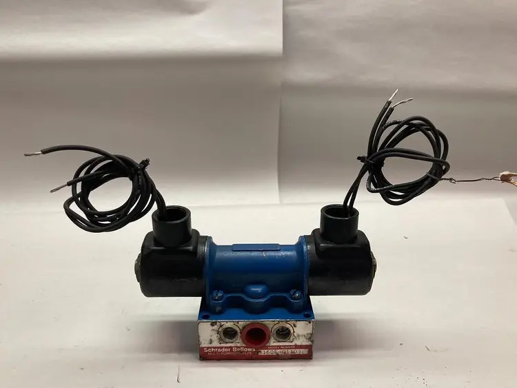 Used SCHRADER BELLOWS 31605-0110 Solenoid Valves | Surplus Asset Holdings #1204257