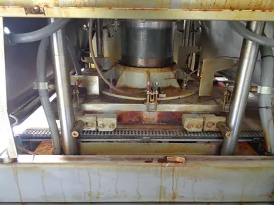 USED 2000 AM MANUFACTURING APACHE 24