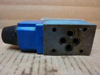 USED VICKERS DG4V-3-0B-M-W-B-40