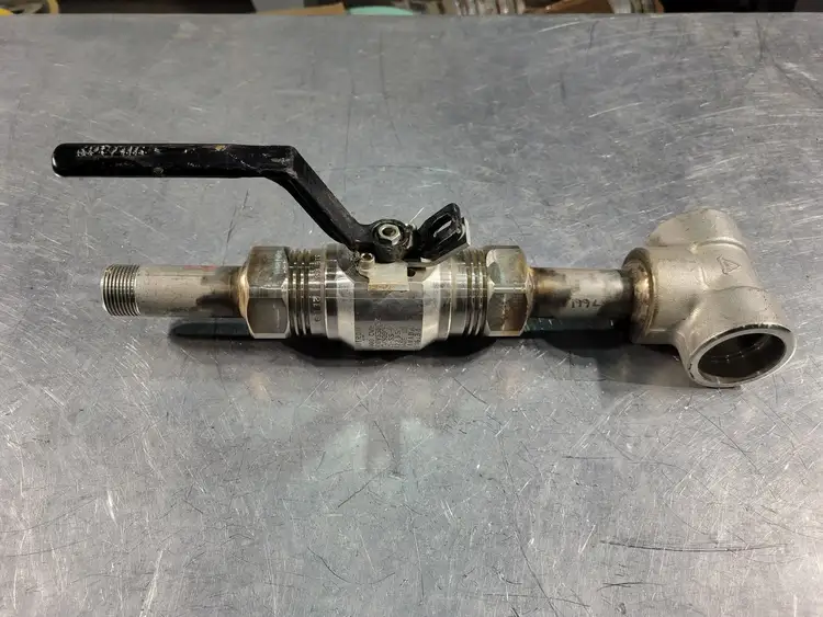 Used NUTRON T3R10WS30AZ Valves/Fittings British Columbia CA | Lenmark #258008
