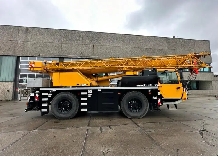 Used 2017 LIEBHERR LTM 1030-2.1 Rough Terrain Cranes Texas US | Uriquip #1421089