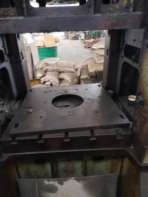 ERFURT Mechanical Double-Action Press, in very good working condition, visible under power