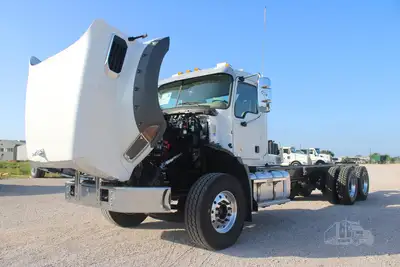 New | in-Stock 2026 MACK GRANITE 64BR Cab Chassis trucks Texas US | Roll Off Truck World #1491873