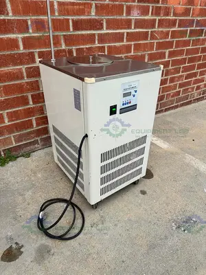 USED CHINA DLSB-10/40 RECIRCULATING CHILLER -10°C TO 40°C 220V, 1200 W