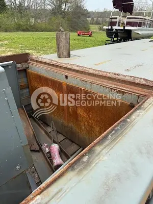 USED 2015 WASTEQUIP 5 YARD HD PRECRUSHER