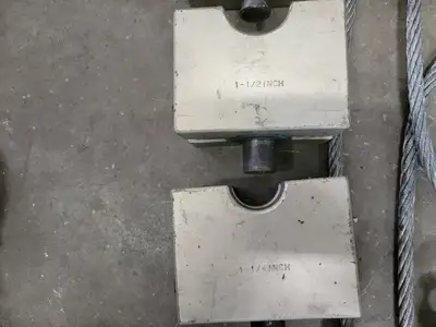 OTC 10-Ton Jack  6 1/8'' stoke W/ cabel clamp dies