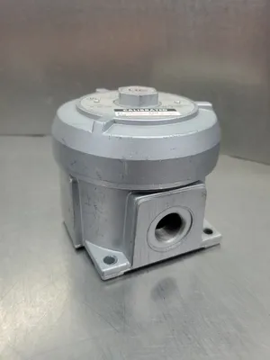 United Electric Controls Type J110 Model 453 Stock 9772 Pressure Switch. 6E-2