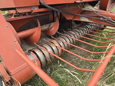 USED 1999 HESSTON 4655