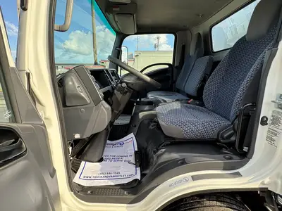 Used 2023 ISUZU NPR HD Box trucks Florida US | Truck and Van Outlet #1708746