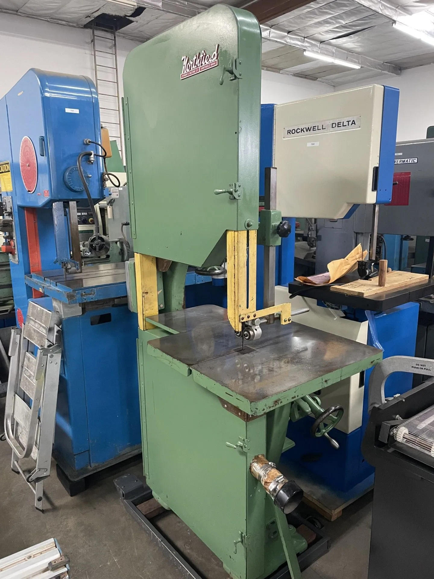 USED NORTHFIELD 27 VERT