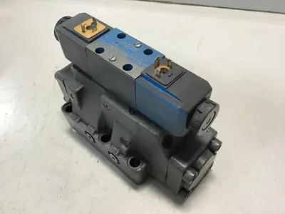 USED VICKERS DG4V-3-6C-M-U-HL7-60-B13