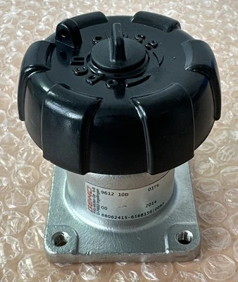 NEW Gemu 961210D