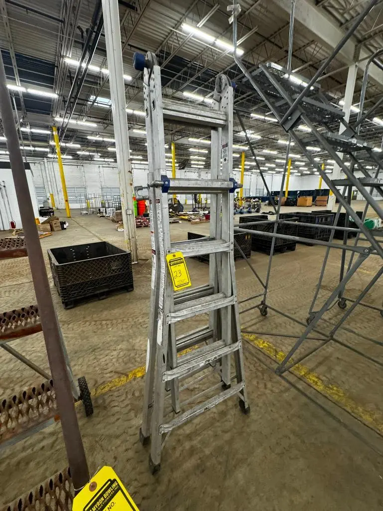 Used _UNKNOWN_ _UNKNOWN_ Ladders North Carolina US | Myron Bowling Auctioneers Inc #1543425