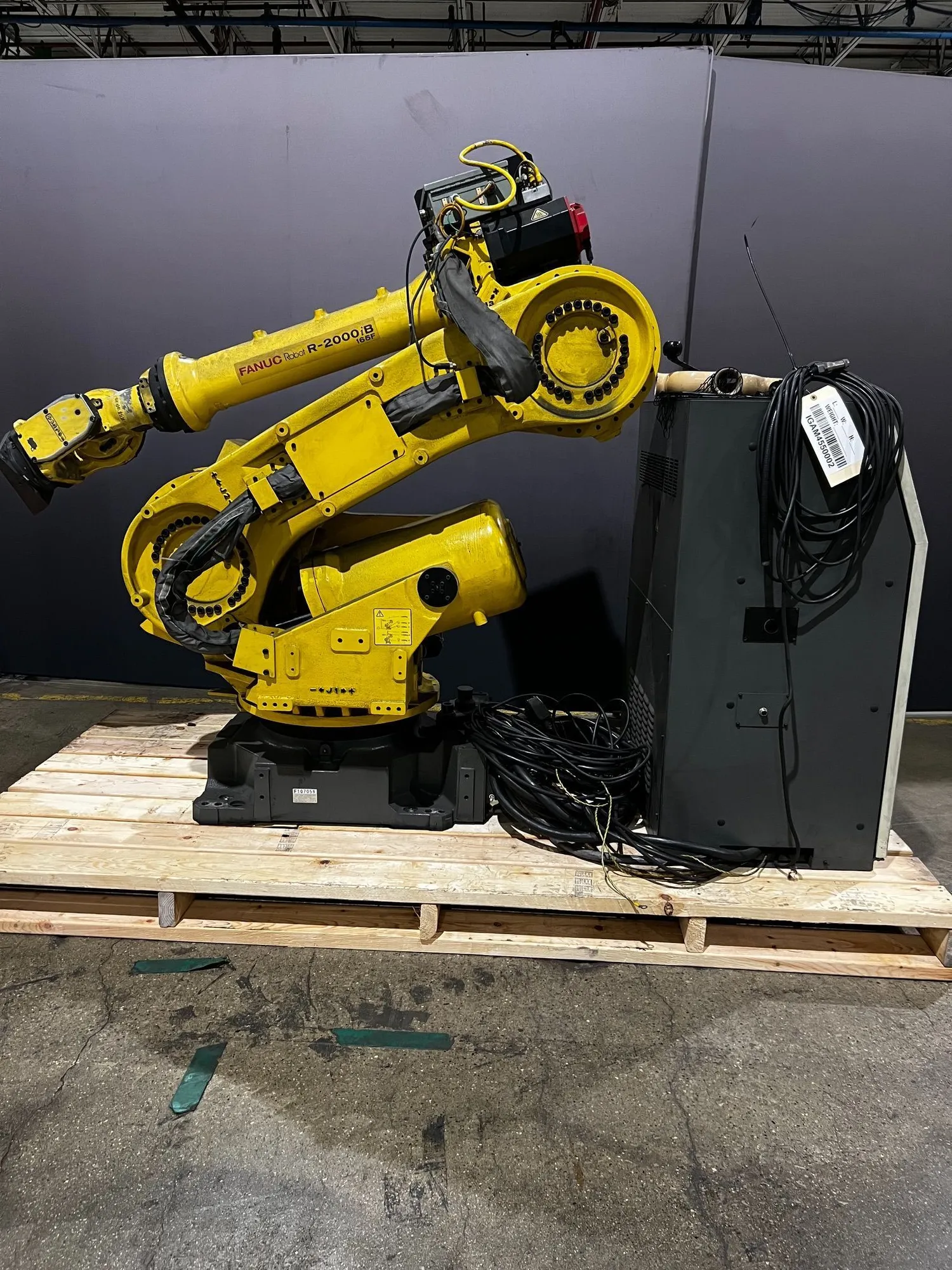 Used 2010 FANUC R-2000IB/165F + R-30IA Robots Michigan US | iGAM Industrial Marketplace #1420637