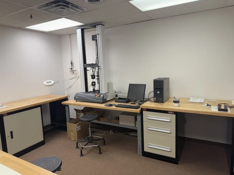 Used INSTRON _UNKNOWN_ Universal Testing Machines Illinois US | Arlington Machinery #876211