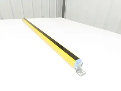 Schmersal SLC440COM-ER-0890-14 Safety Light Curtain Receiver
