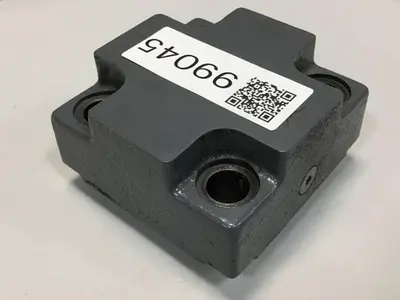 USED VICKERS CVCS25NS210S33X99