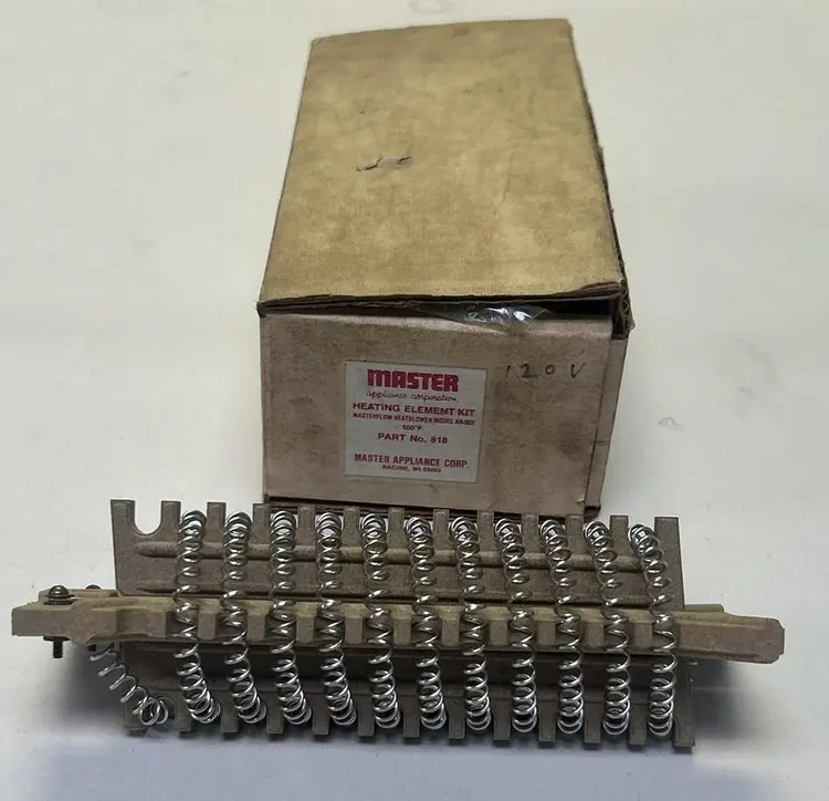 New | in-Stock MASTER 818 Heaters | Surplus Asset Holdings #1227371
